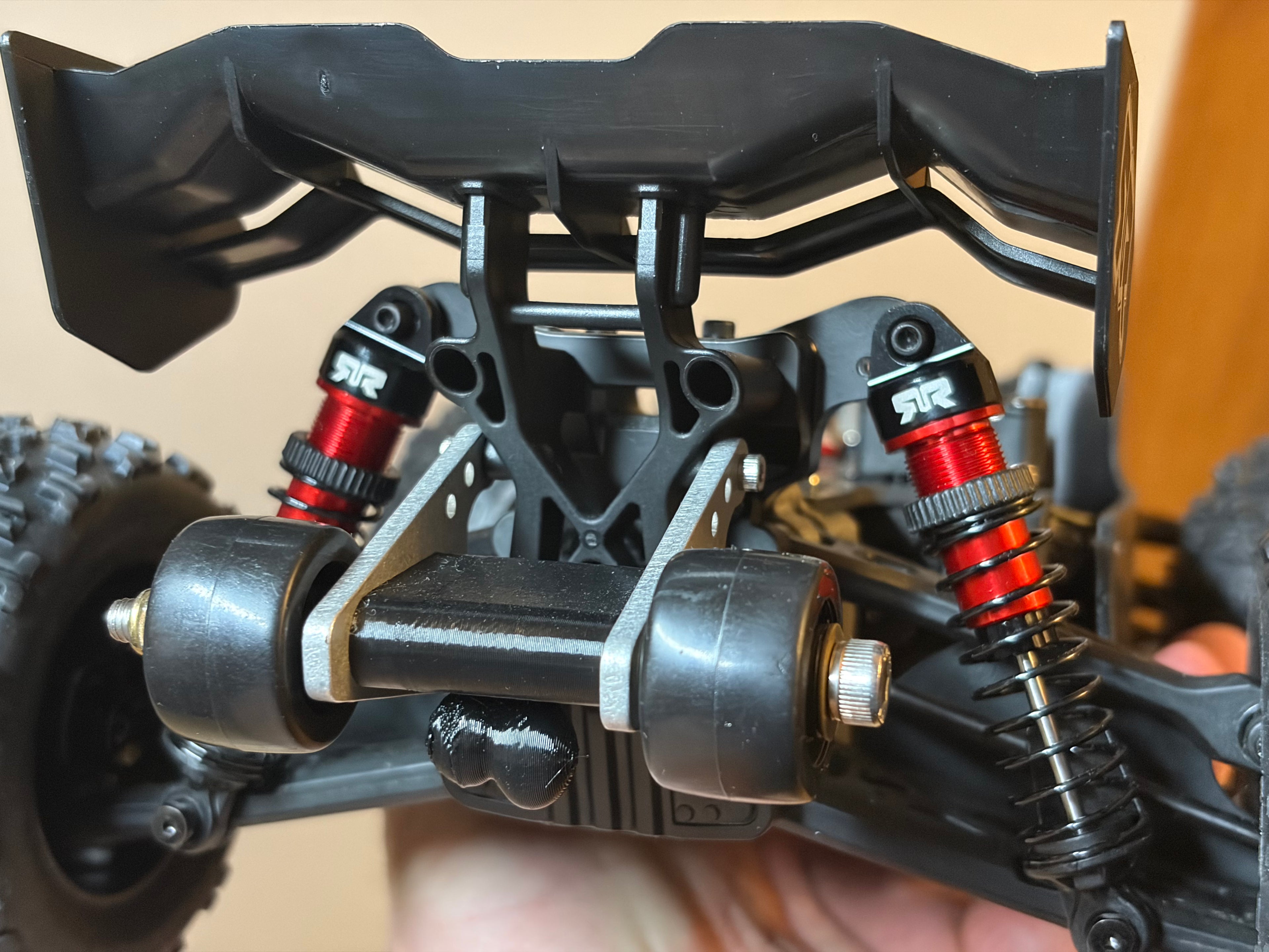 Mini Kraton Shock Tower Set front and rear aluminum towers